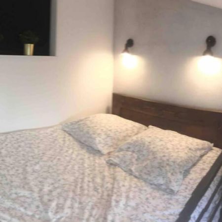 Apartament Studio Tout Equipe Marguerittes Zewnętrze zdjęcie