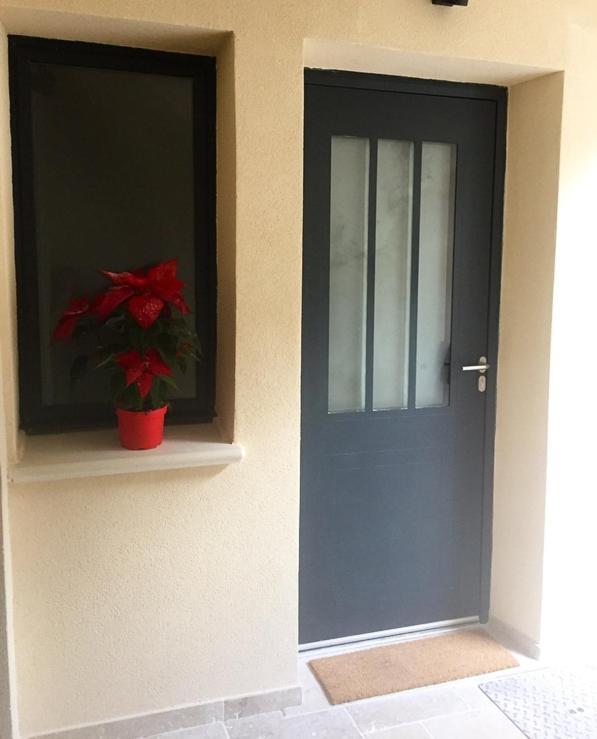 Apartament Studio Tout Equipe Marguerittes Zewnętrze zdjęcie